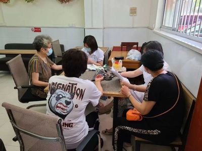 遠程看護獨居老人 24小時在線的“健康管家”守護幸福晚年